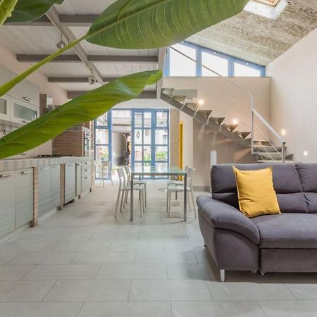 San Bartolomeo Loft Guest House Piacenza Esterno foto